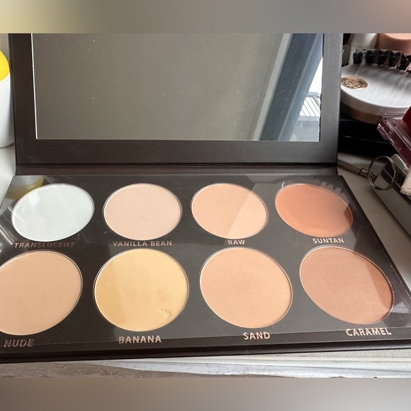 KAB Cosmetics Contour Palette Volume 1 - Picture 3 of 5